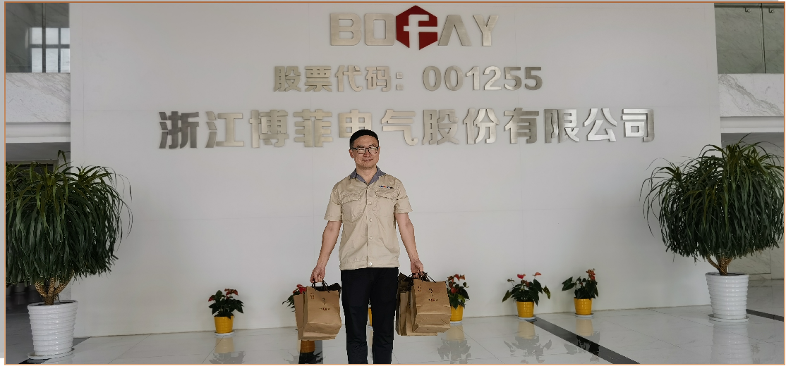 月圆中秋，情满ylzzcom永利总站——中秋月饼福利温暖送达